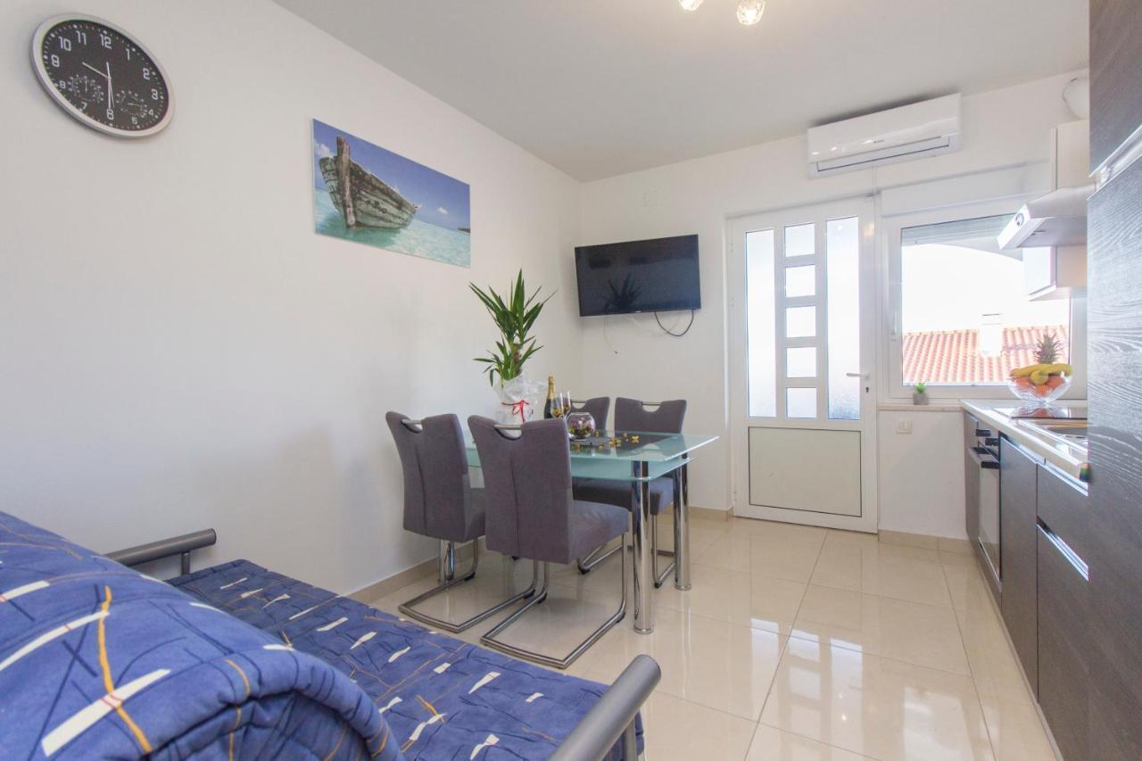 Apartmani Malis Ražanj Екстериор снимка