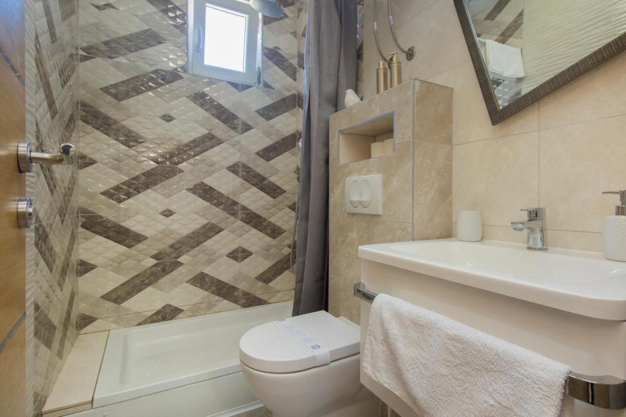 Apartmani Malis Ražanj Екстериор снимка